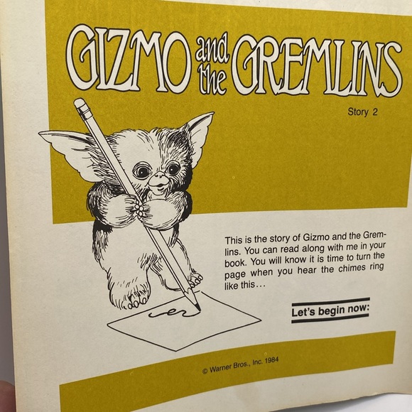 Gizmo and the Gremlins Story 2 Vinyl Record and Book Vintage - Picture 5 of 10